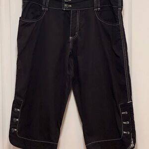 CHANTILY organic cotton cargo shorts size 8